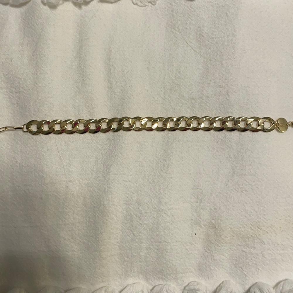 Jennifer Zeuner curb link bracelet